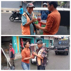 Dedi Petir Tunjukkan Kepedulian, Persatuan Parkir Binjai Berbagi Ratusan Botol Sirup untuk Anggota Jelang Idul Fitri