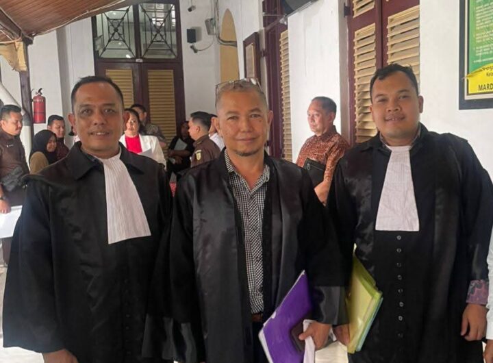 Tiga Pengacara Ridho Eksepsi Pengadilan Tipikor, Minta Klaiennya Dibebaskan: "Ini Bukan Pidna, Ini Ranah Administratif.