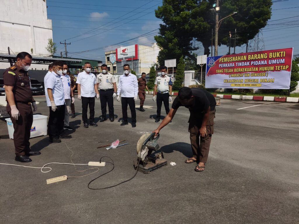 Kejari Binjai Musnahkan Sabu 1 Kg, Vonis 12 Tahun Tuai Sorotan Akademisi