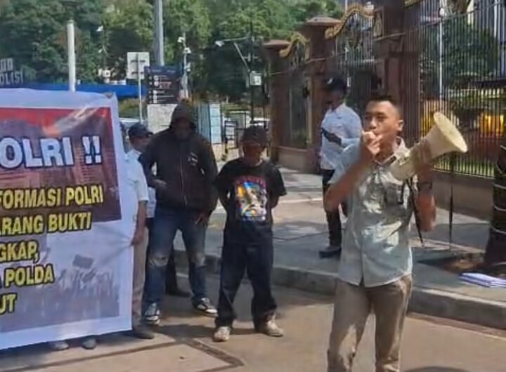 Seret Nama Perwira dalam Kasus Sabu 1 Kg, Mahasiswa Kepung Mabes Polri Desak Evaluasi Kapolrestabes Medan