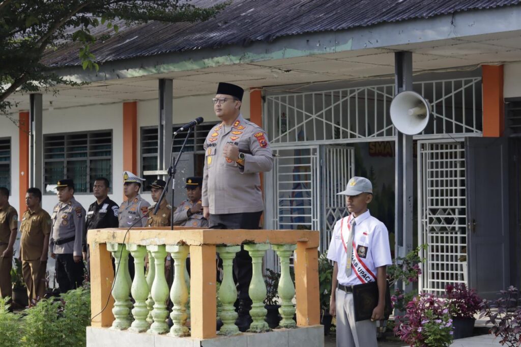 Kapolres Langkat Turun ke Sekolah: Tanamkan Disiplin, Anti Bullying dan Waspada Hoaks di SMAN 1 Hinai
