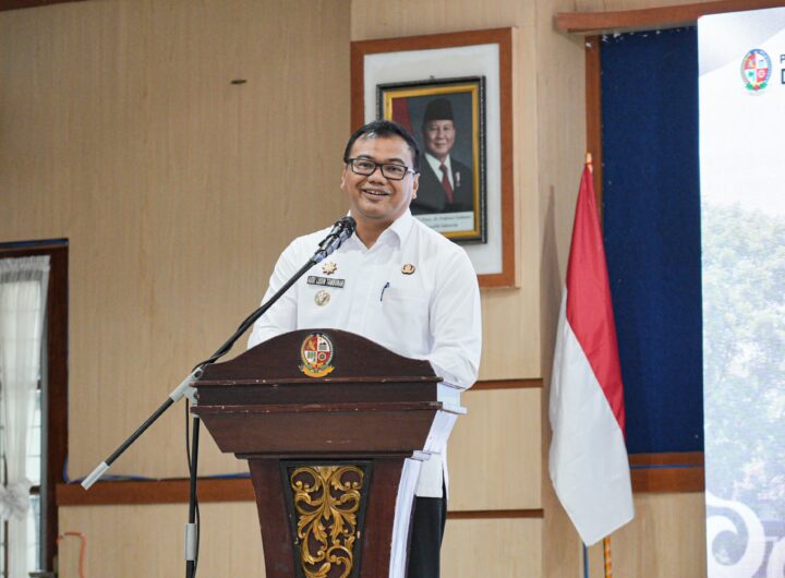 Bupati Asri Ludin Kukuhkan Pengurus PWRI Deli Serdang, Purna Bakti Diminta Tetap Aktif Bangun Daerah