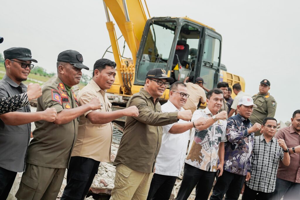 Bupati Asri Ludin Turun Langsung! Bangunan Tanpa Izin di Lahan Sawah Dilindungi Dibongkar