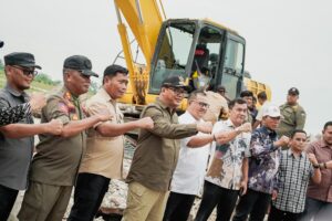 Bupati Asri Ludin Turun Langsung! Bangunan Tanpa Izin di Lahan Sawah Dilindungi Dibongkar
